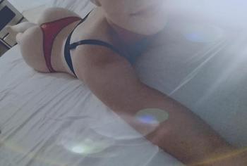 , 19  female escort, Toronto