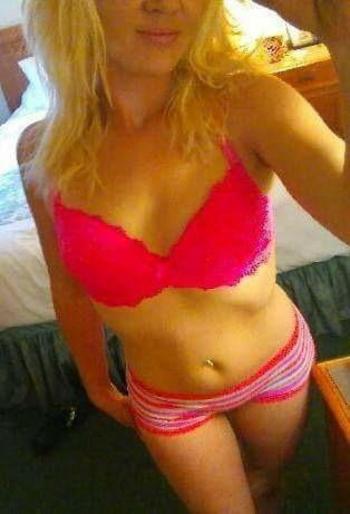 , 21  female escort, Toronto