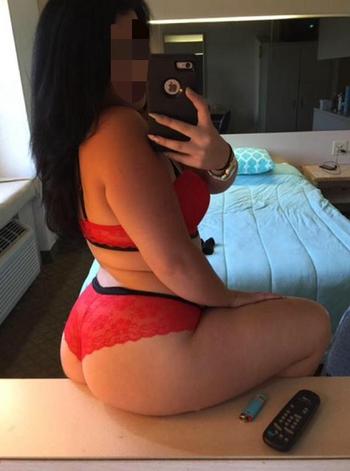 , 22  female escort, Toronto