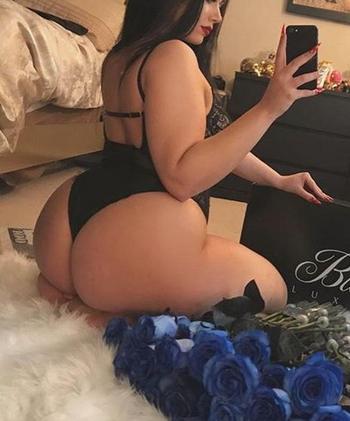 , 20  female escort, Toronto