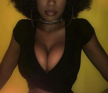 , 20 Latino/Hispanic female escort, Toronto