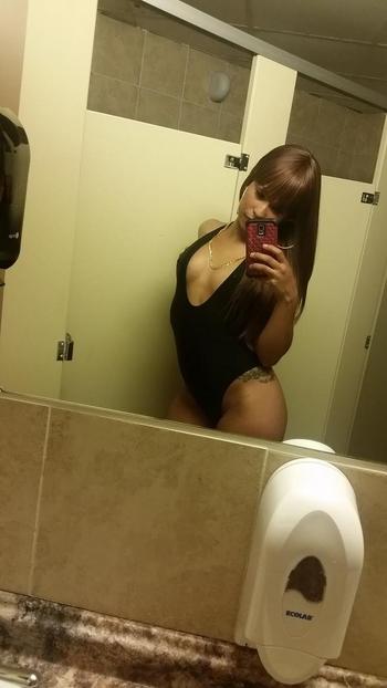 , 21  female escort, Toronto