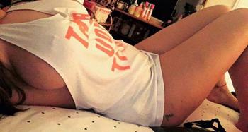 , 19  female escort, Toronto