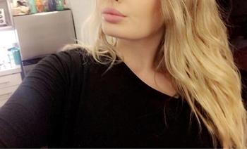 , 20  female escort, Toronto