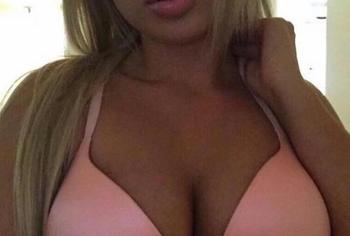 , 20  female escort, Toronto