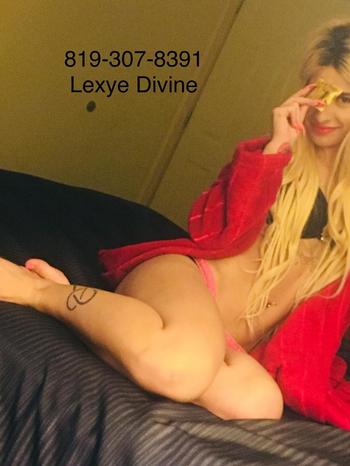 , 22  female escort, Toronto