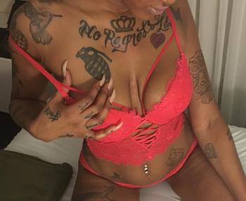 , 25  female escort, Toronto