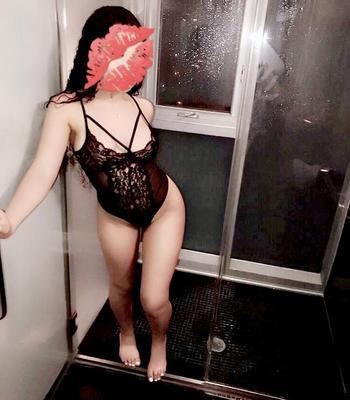 , 22  female escort, Toronto