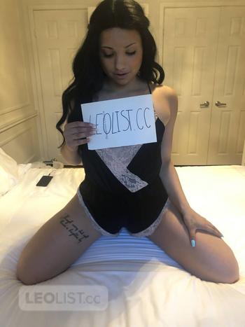 Lauraxoxoxo, 23 Caucasian/White female escort, City of Toronto