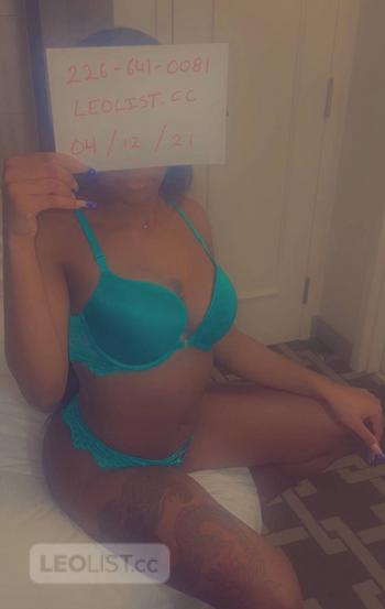 Aimée, 21 Mixed female escort, City of Toronto