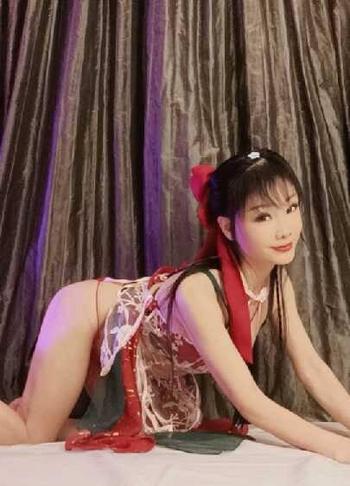 Lisa, 25 Asian female escort, Toronto