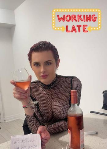 Ivy, 29 Caucasian/White female escort, Toronto