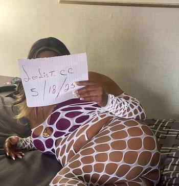 Pamela, 29 Mixed female escort, Toronto