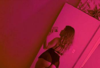 Adriana and Ángel, 24 Latino/Hispanic female escort, Toronto