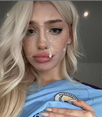 Hannah, 21 Caucasian/White female escort, Toronto