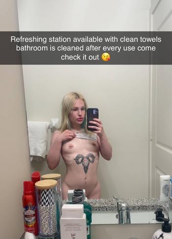 Snow Whyte, 20 Caucasian/White female escort, Toronto