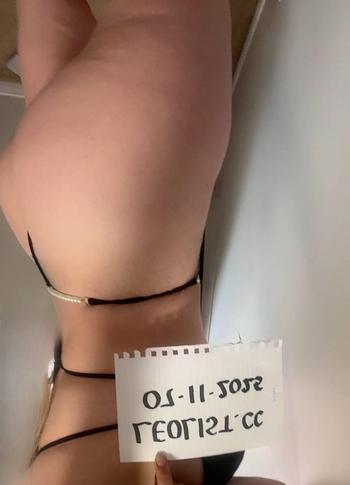 Jessica, 27 Caucasian/White female escort, Toronto