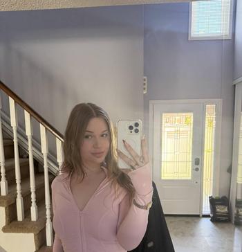 Piper, 23 Caucasian/White female escort, Toronto