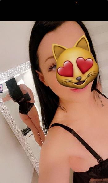 Lexi, 22 Caucasian/White female escort, Toronto