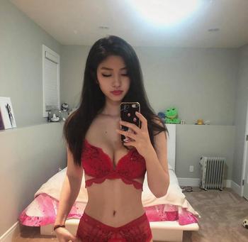 Cherry, 22 Asian female escort, Toronto
