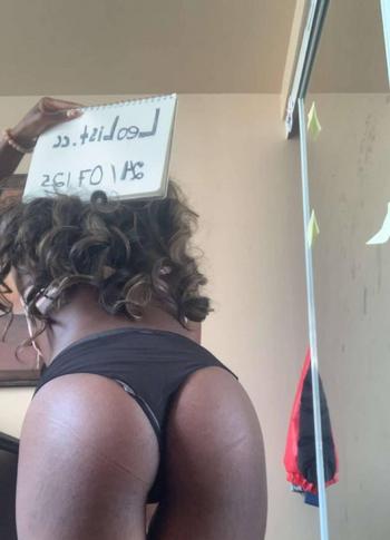 Emma, 18 Black female escort, Toronto