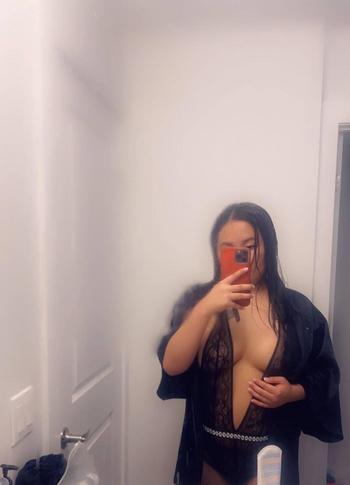 Annaliza, 24 Asian female escort, Toronto