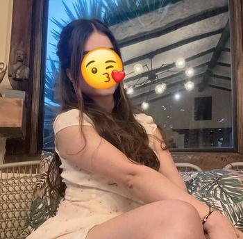 Charu, 21 Indo Canadian female escort, Toronto