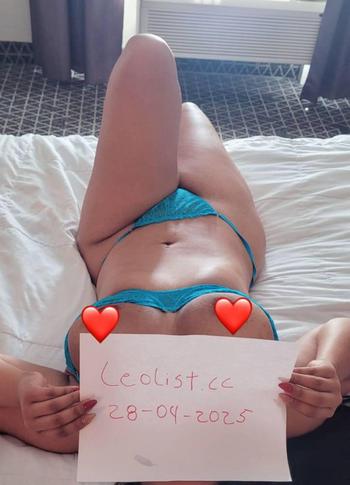 Dharsha, 25 Indo Canadian female escort, Toronto