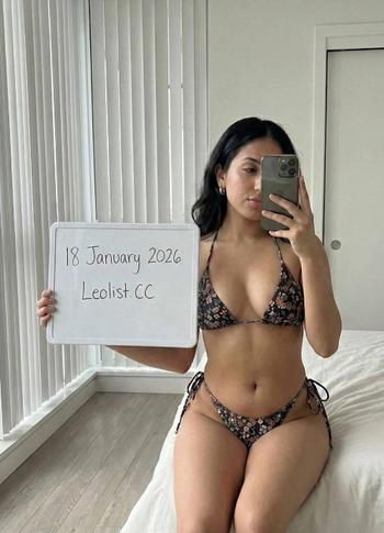 Naviii, 23 Indo Canadian female escort, Toronto