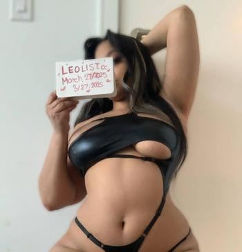 VAL, 21 Mixed female escort, Toronto